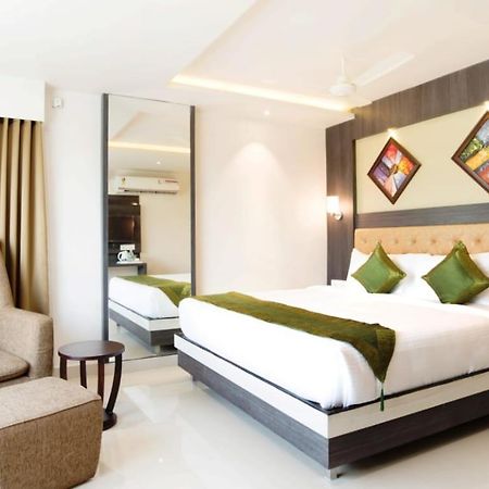 Olive Tree Hotel Виджаявада Экстерьер фото