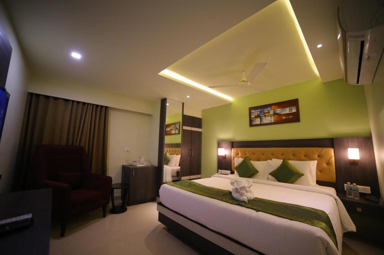 Olive Tree Hotel Виджаявада Экстерьер фото